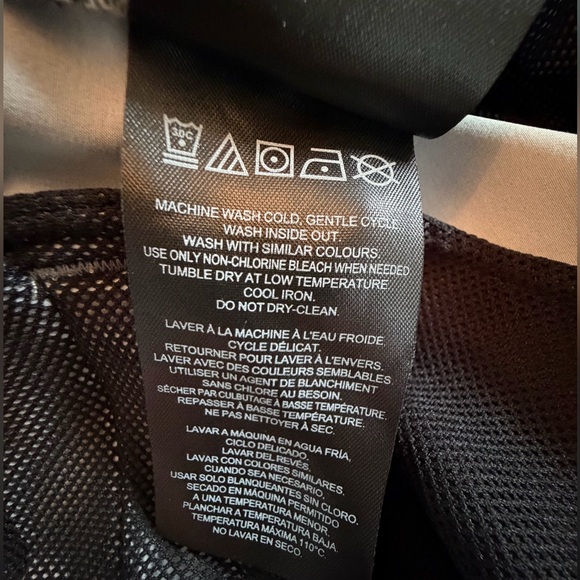 Hurley Men's Flat Front Shorts - 32W - Navy, Grey, Charcoal - 3-Pack - Lot of 3 - Picture 7 of 9